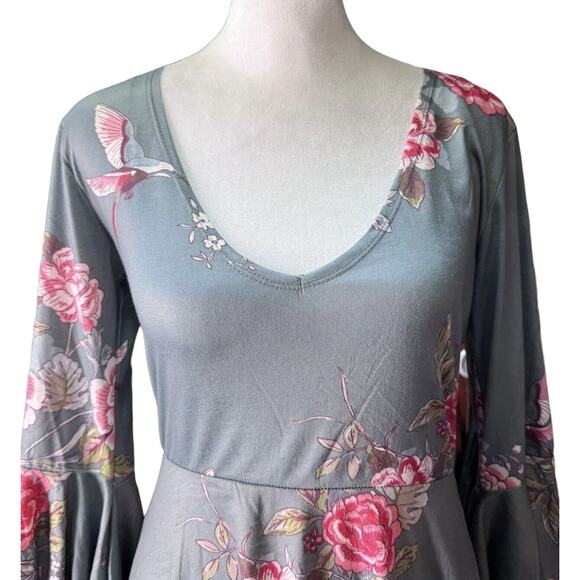 Angie Womens Floral Hummingbird Angel Sleeve Skater Mini Dress, Size Medium NEW - Picture 3 of 8